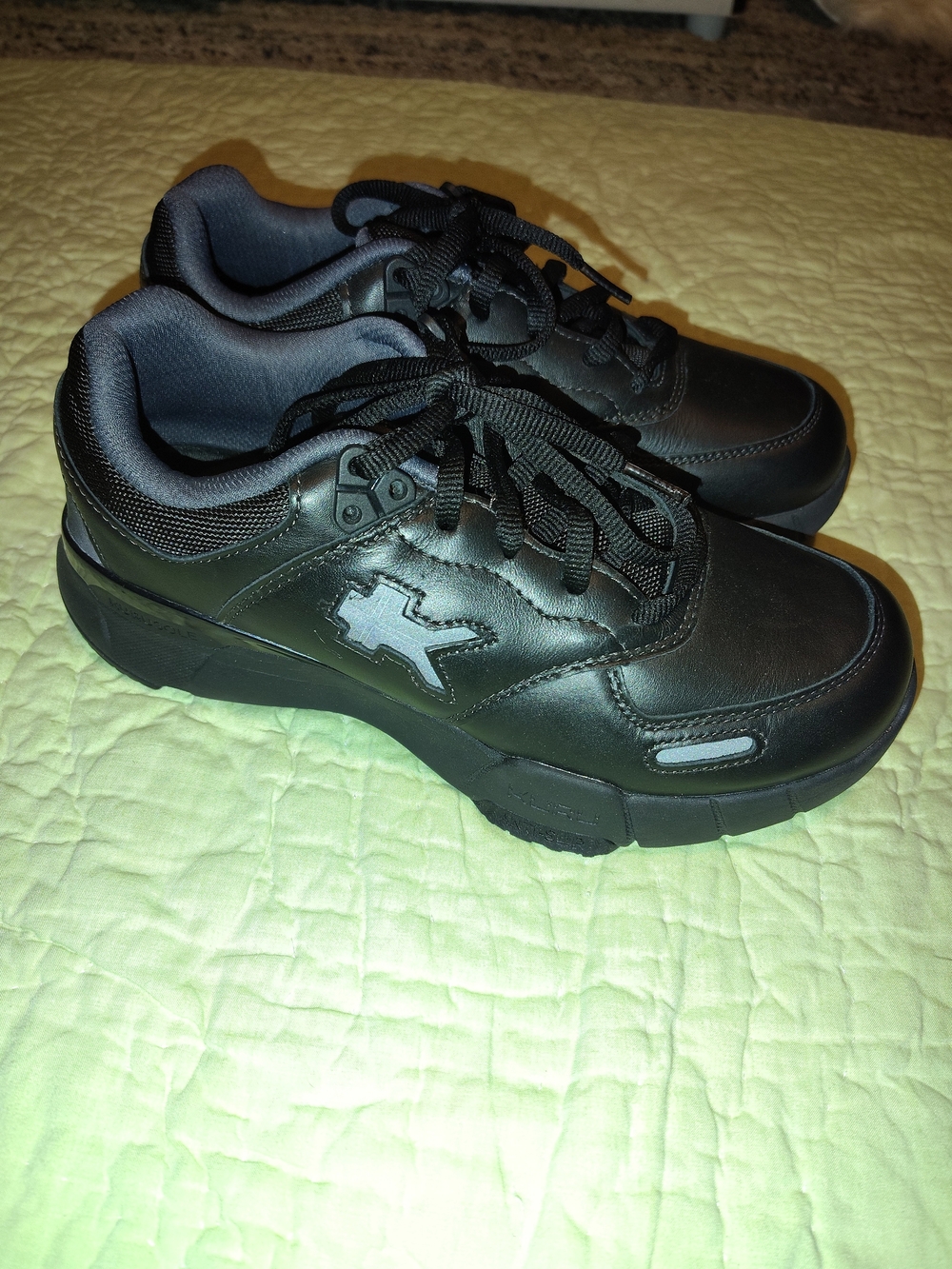 KURU Black Women's Athletic Lace-Up Sneakers